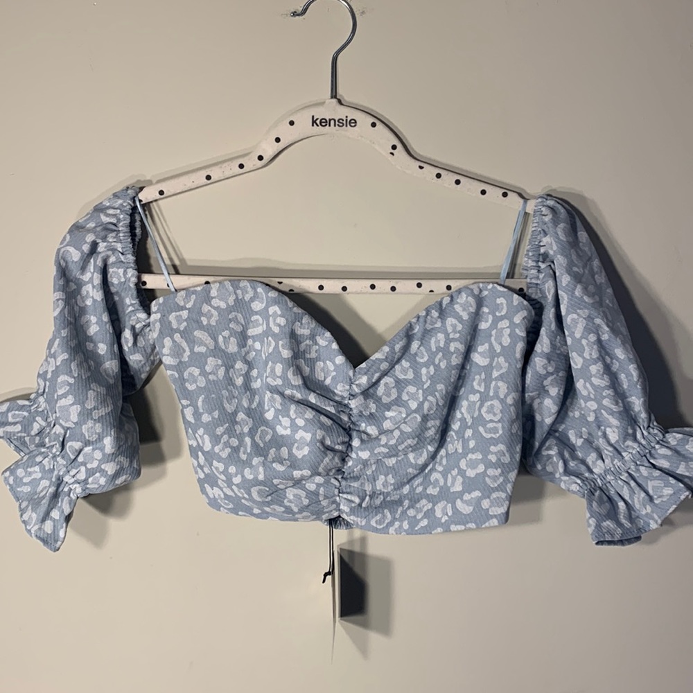 Le Lis NWT Powder Blue & White Animal Print Bardot Crop Top Size Medium